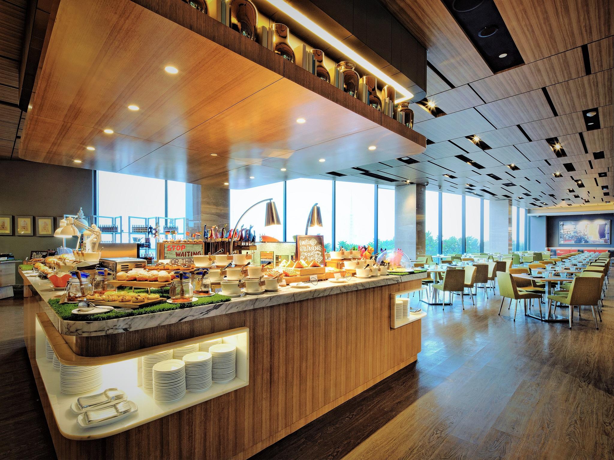 Four Points By Sheraton Surabaya, Tunjungan Plaza Exteriér fotografie