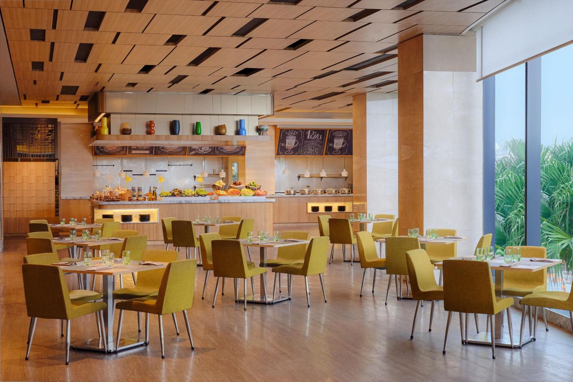 Four Points By Sheraton Surabaya, Tunjungan Plaza Exteriér fotografie