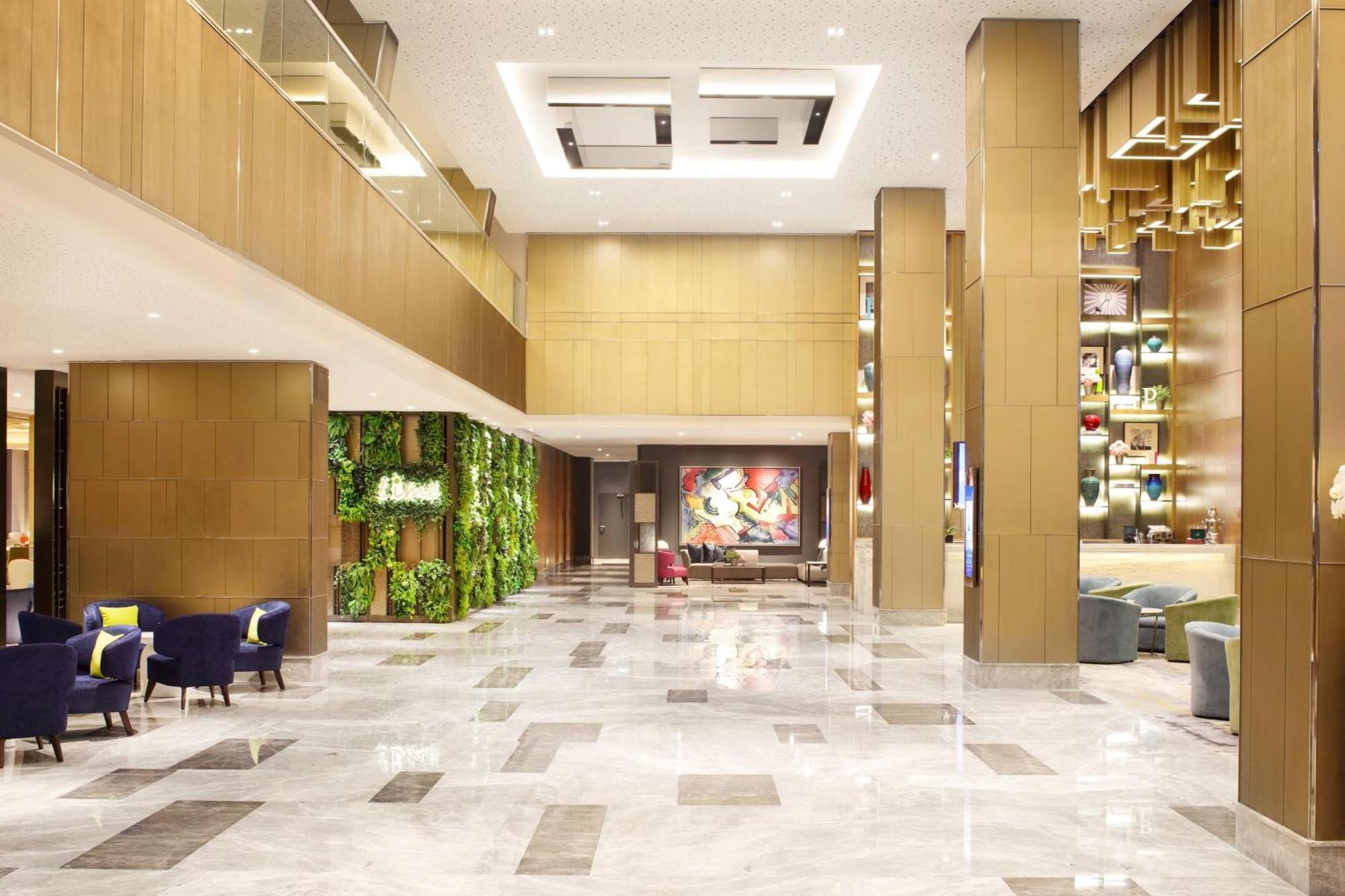 Four Points By Sheraton Surabaya, Tunjungan Plaza Exteriér fotografie